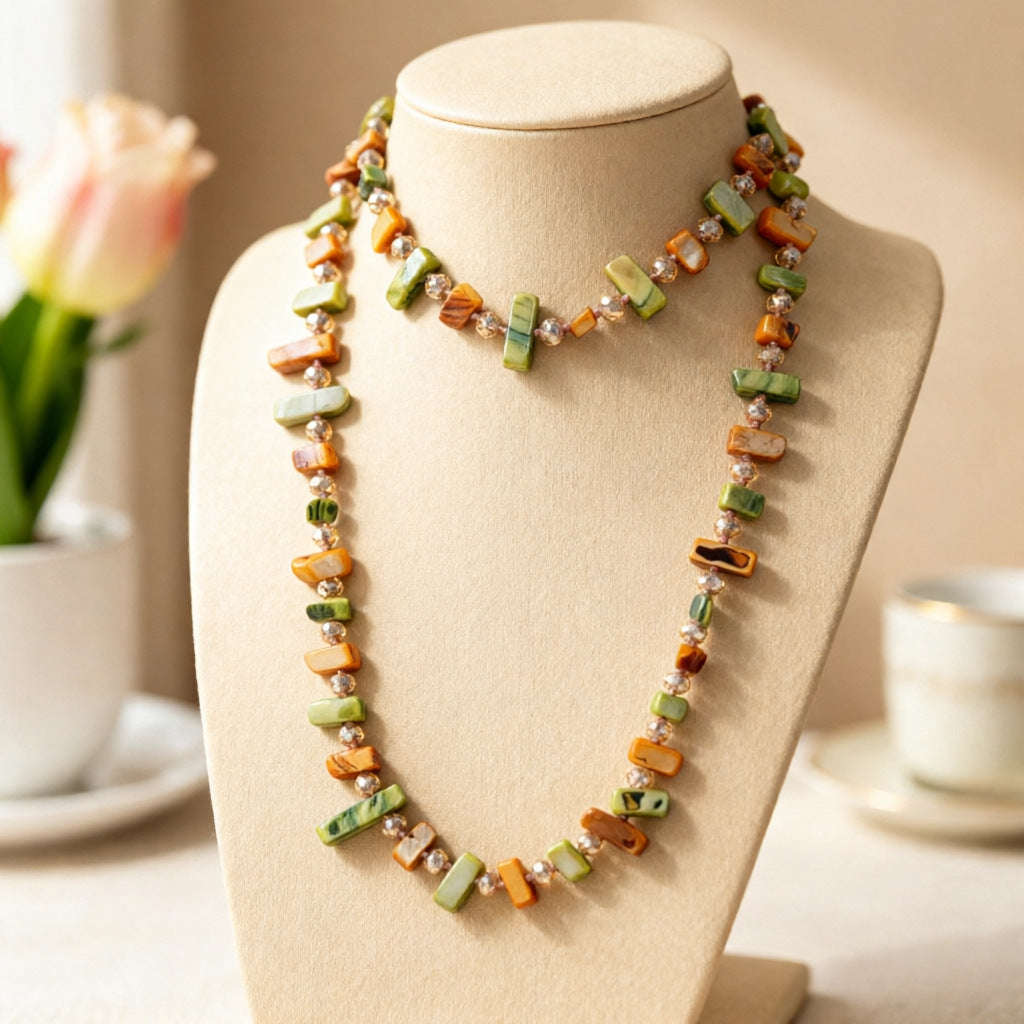 Bohemian Double Layer Shell Necklace For Women With Beaded Chain And Shell Inlay, Featuring Colourful Beading