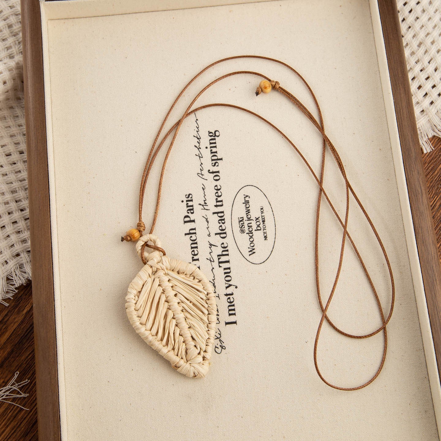 Bohemian Straw Flowers Necklace For Women With Rope Chain And Raffia Pendant, Featuring Braided Craft
