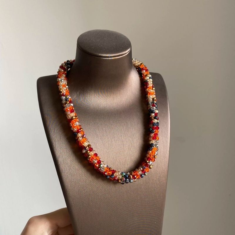 Bohemian Flowers Braid Choker For Women With Alloy Pendant And Seed Bead Beaded Chain In Colour