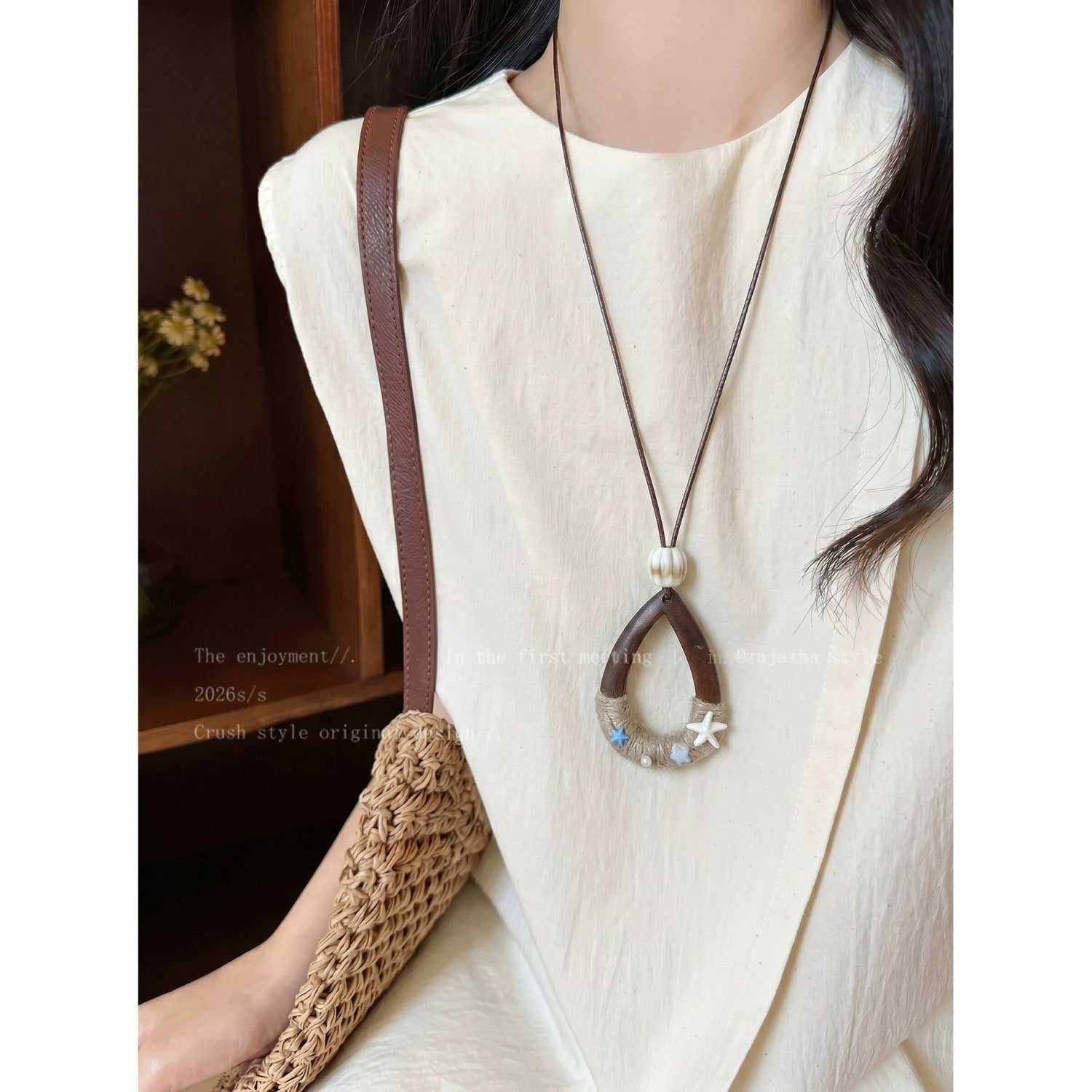 Bohemian Sector Braid Necklace For Women With Woven Chain In Mixed Materials