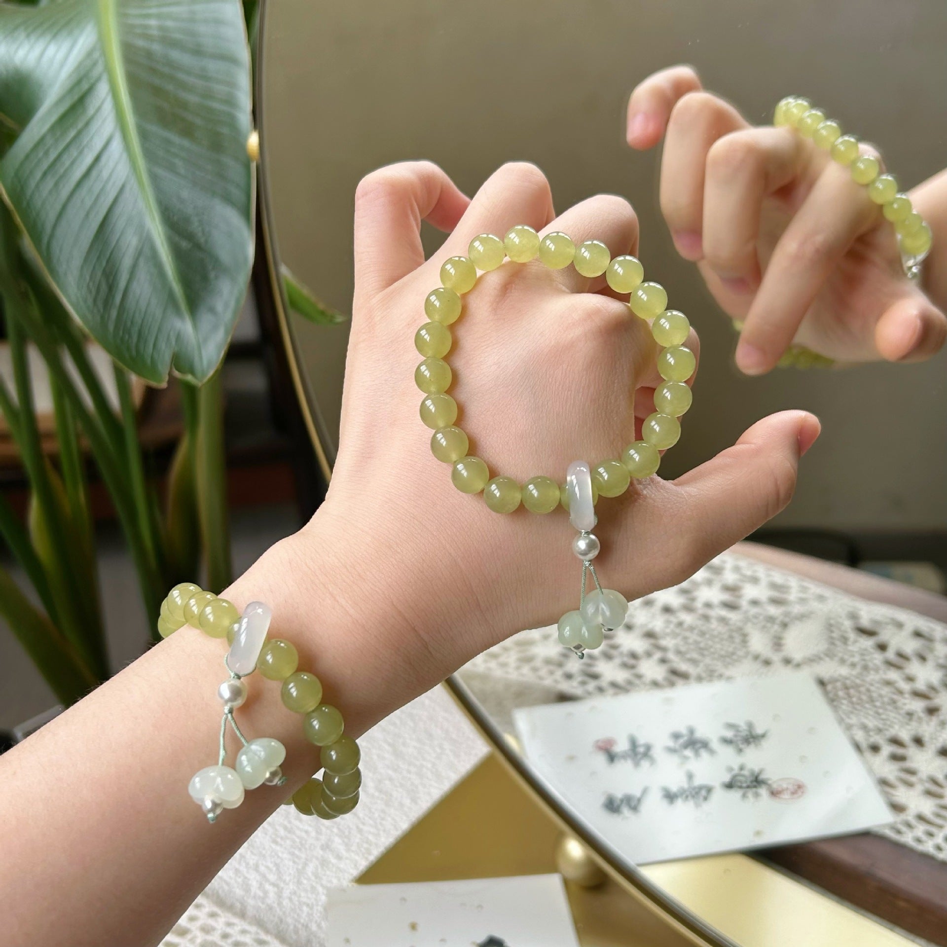 Floral Natural Stone Bracelets For Women In Simple Style With Tassel, Perfect For Daily Wear