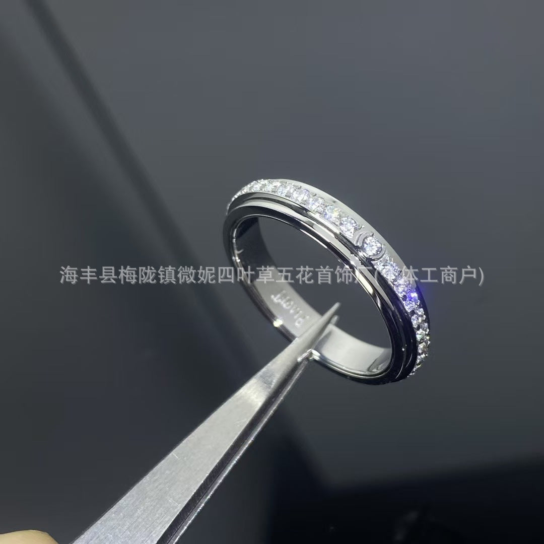 New Style Oval Rotatable Ring For Unisex In Silver Featuring 18K Real Gold Plated V Gold Material