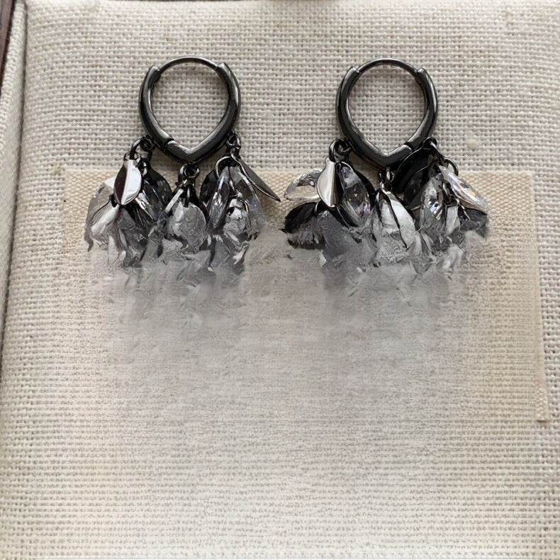 Gothic Feather Tassel Drop Earrings For Women In Dyed Black Copper With Zircon Inlay