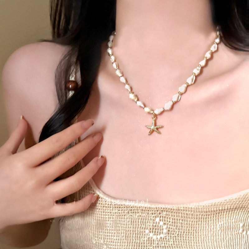 Bohemian Gold Shell Necklace For Women Featuring Electroplated Craftsmanship With Alloy Pendant