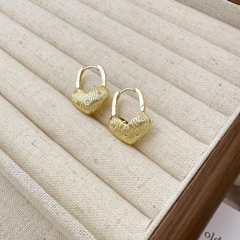 Heart Shape Earrings For Women Featuring Brushed Silver Copper Ear Pins With Zircon Inlay