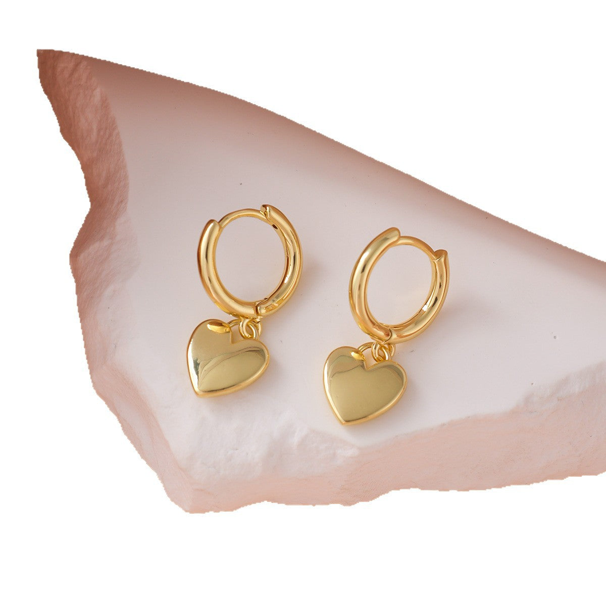 Heart Shape Earrings For Women With Copper Ear Pins, Sweet Style, Electroplated Gold Plating