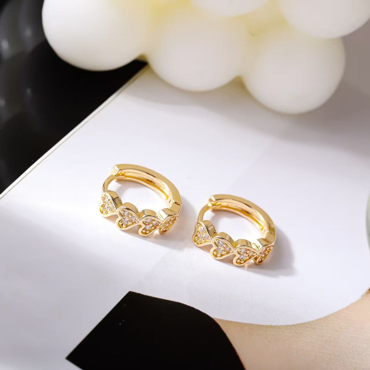 Heart Shape Earrings For Women In Gold Copper With Rhinestones, Featuring New Style Design