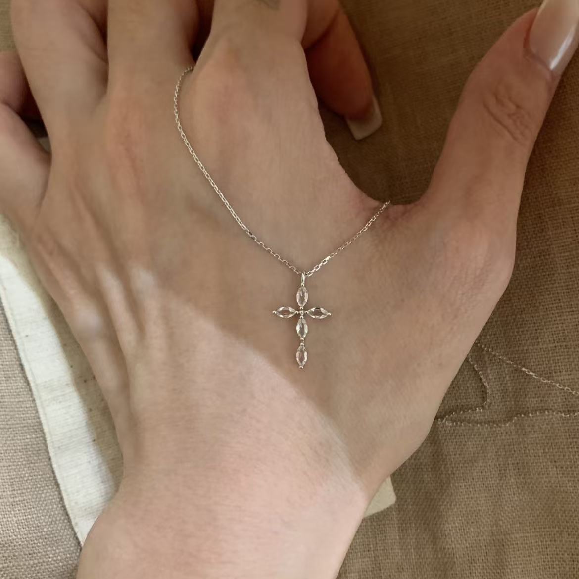 Copper Cross Necklace With Zircon Inlay On Cable Chain, Simple Style For Women
