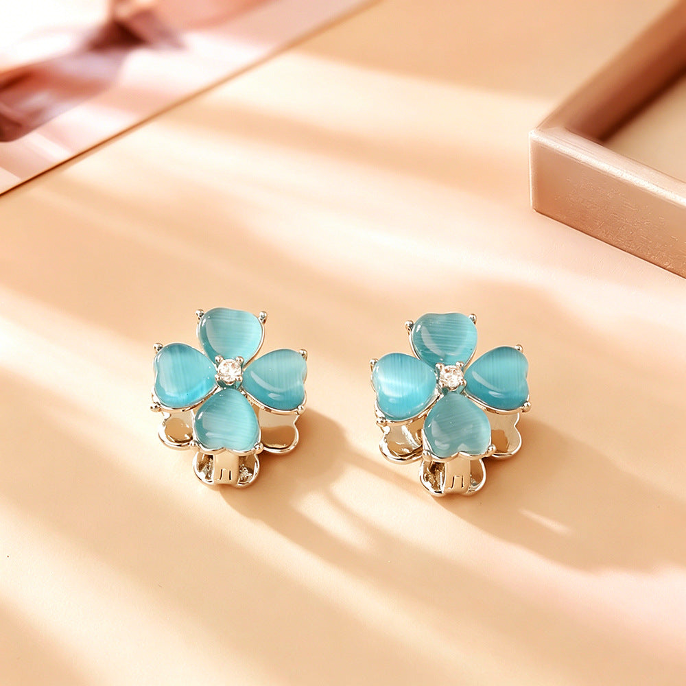 Sweet Heart Shape Three-dimensional Earrings For Women With Blue Cat's Eye Stone Inlay
