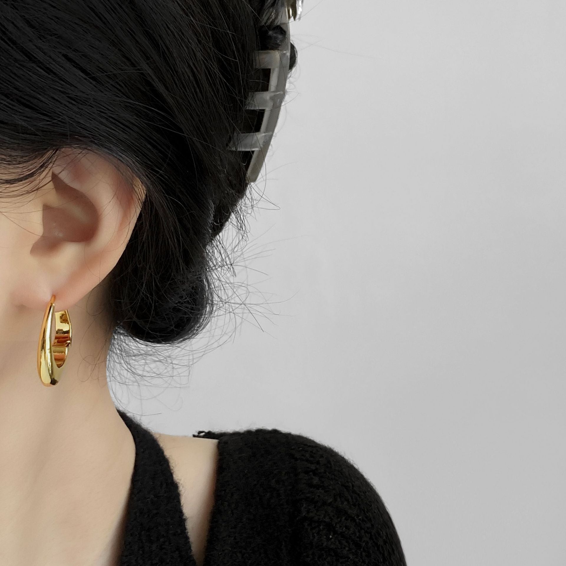 Heart Shape Earrings For Women In Gold Featuring Electroplated Finish And Copper Ear Pins With Sweet Style