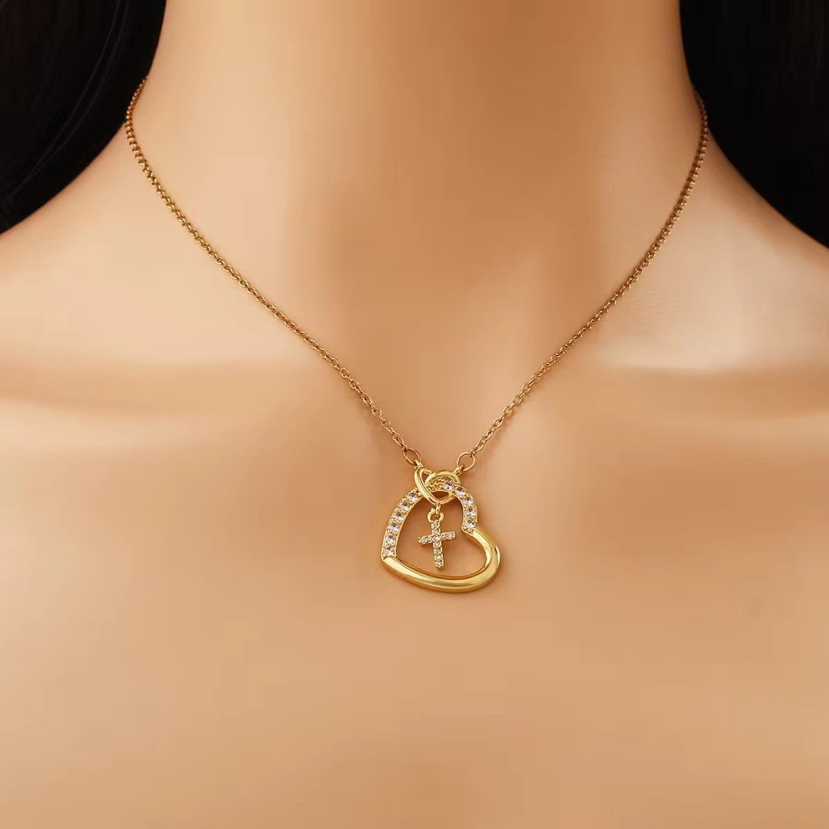 Heart Shape Waterproof Non Tarnish Gold Titanium Steel Necklace With Zircon Inlay And Cable Chain For Women