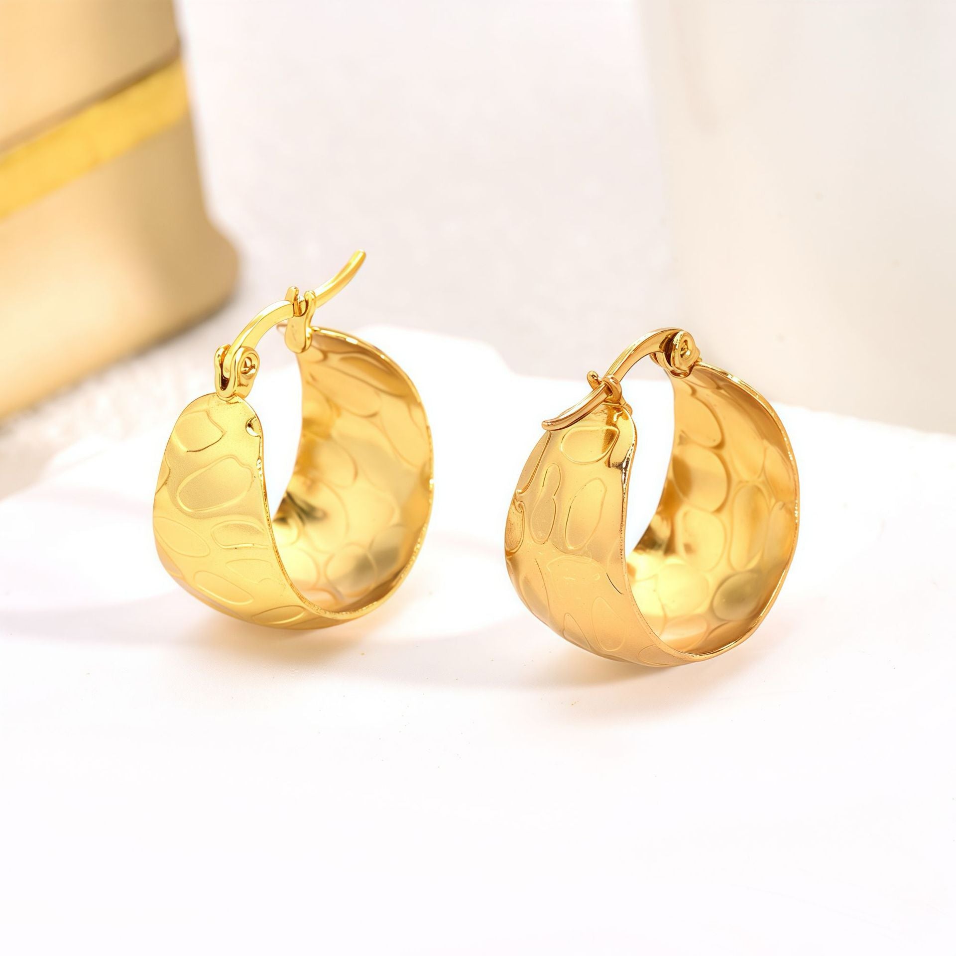 Circle Earrings For Unisex Featuring Electroplated Gold Finish With 304 Stainless Steel Ear Pins