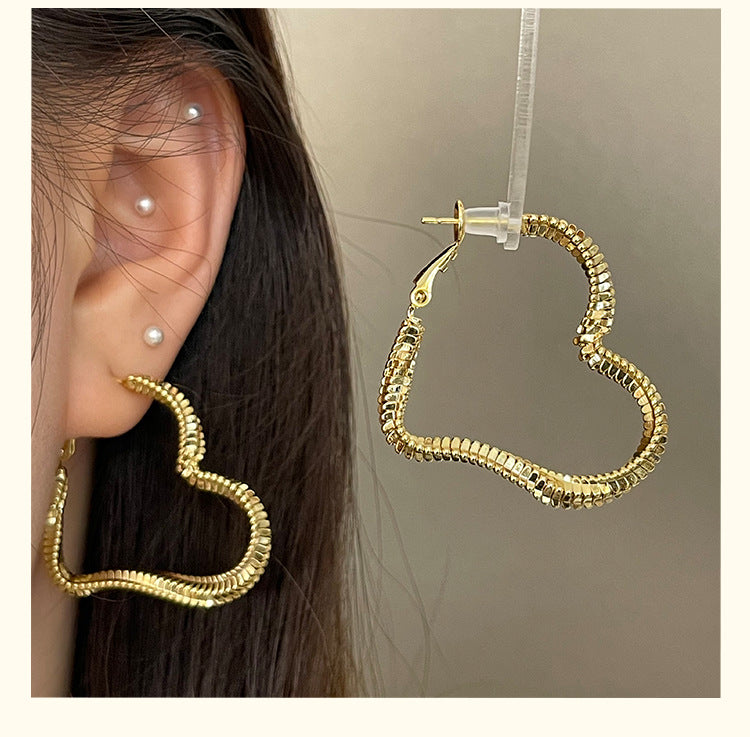 Heart Shape Stud Earrings For Women In New Style With Copper Material, Available In Gold