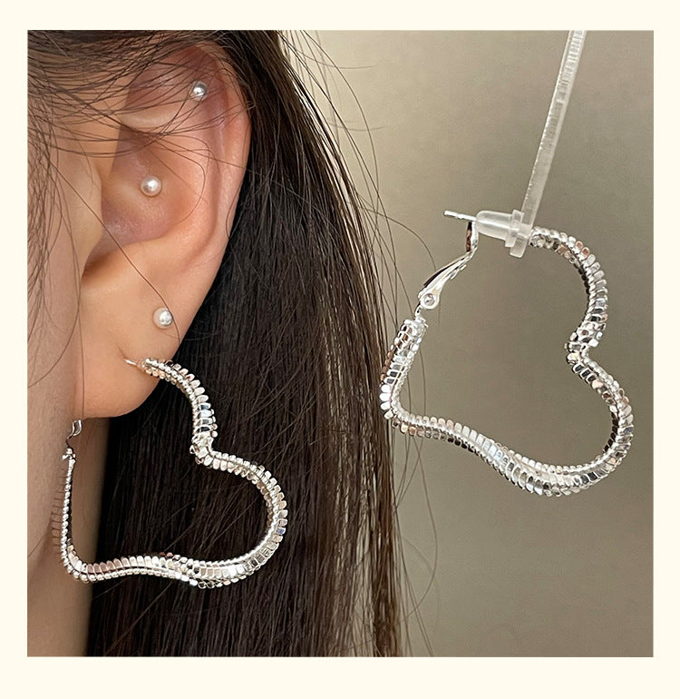 Heart Shape Stud Earrings For Women In New Style With Copper Material, Available In Gold
