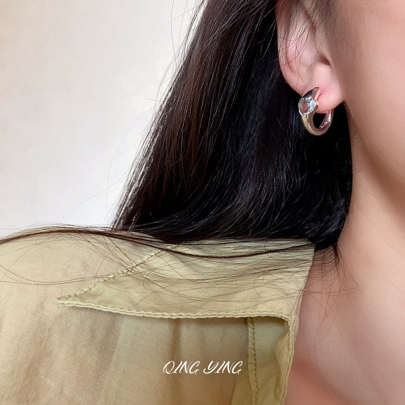 Heart Shape Earrings For Women In Silver Featuring Copper Ear Pins And Zircon Inlay
