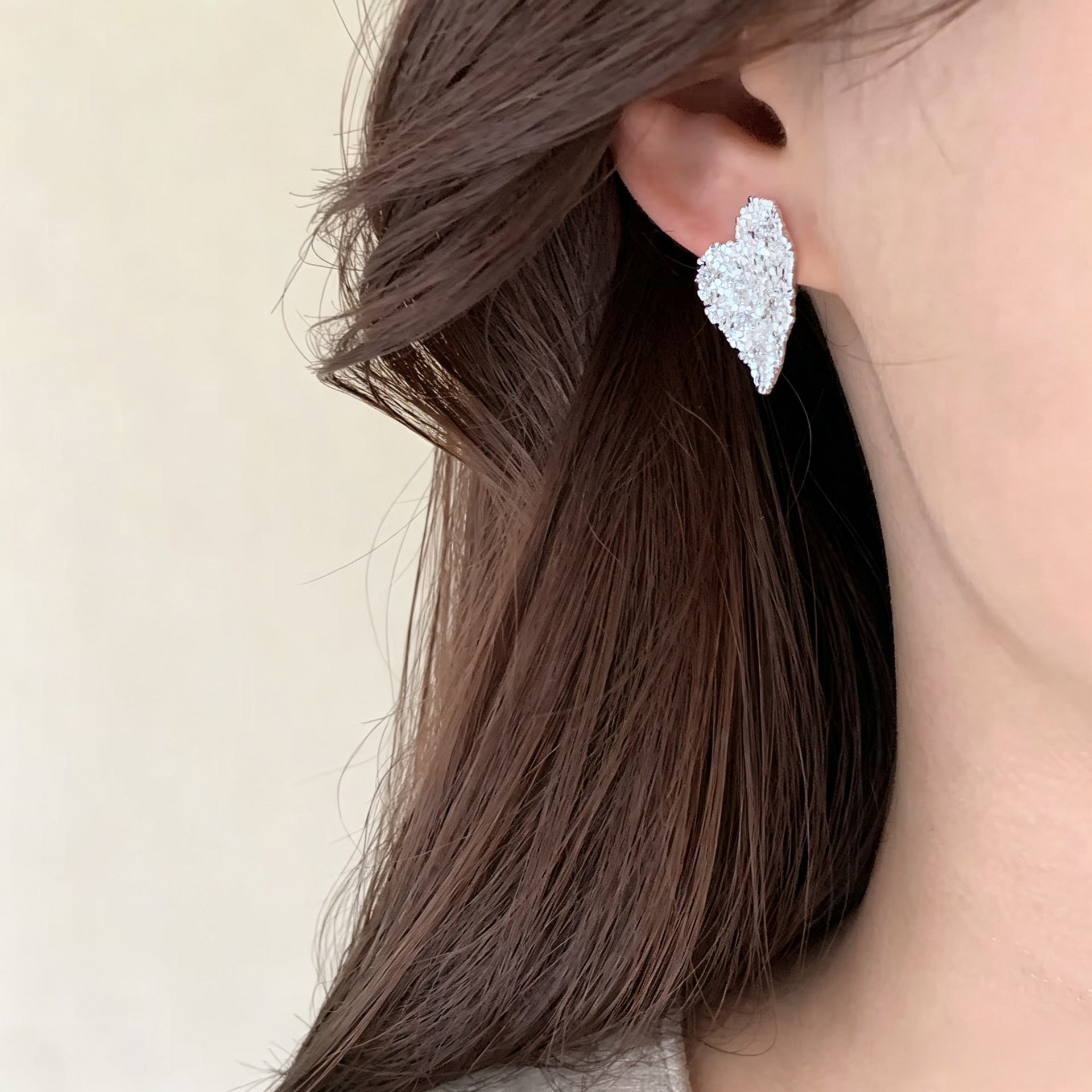 Heart Shape Copper Stud Earrings For Women With Zircon Inlay In Gold