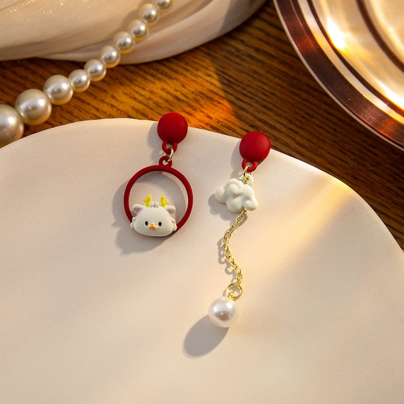 Heart Shape Asymmetrical Cartoon Style Earrings For Women In White Zinc Alloy, Perfect For New Year