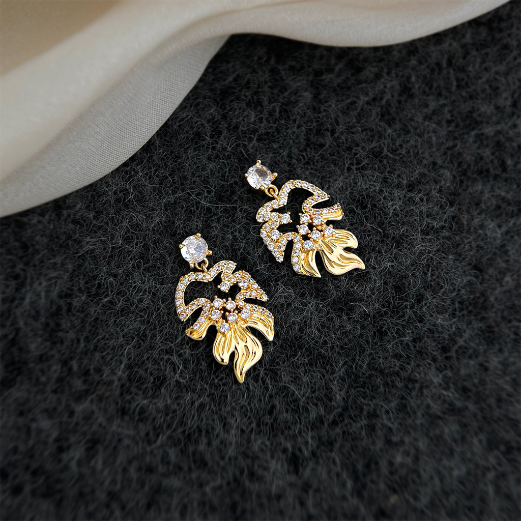 Leaves Earrings For Women With Copper Ear Pins And Zircon Inlay In Silver