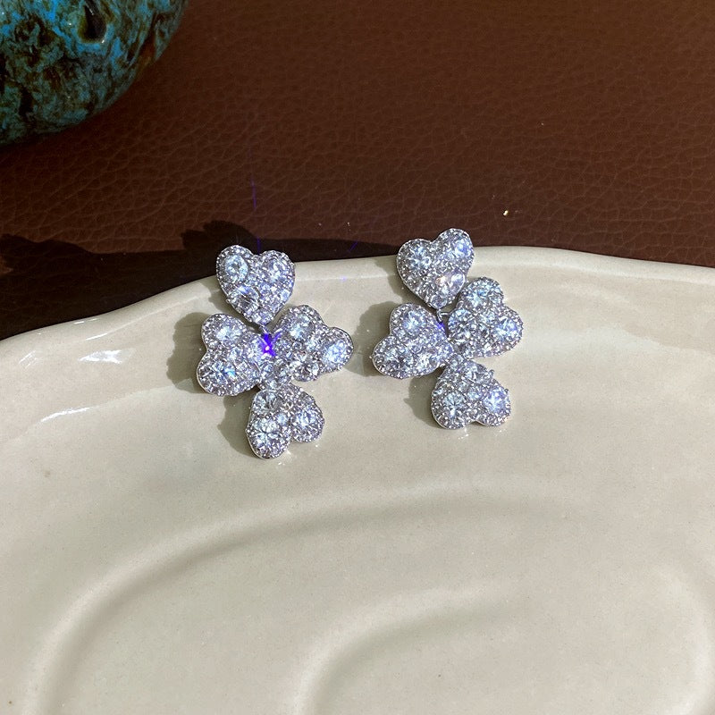 Elaborate Heart Shape Drop Earrings For Women In New Style With Copper Ear Pins And Zircon Inlay