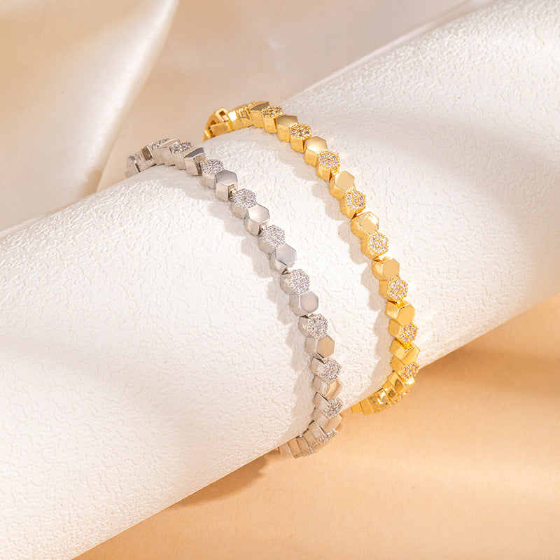 Honeycomb Braid Bracelets For Women In Electroplated Copper With Rhinestone Inlay Featuring Woven Chain Design