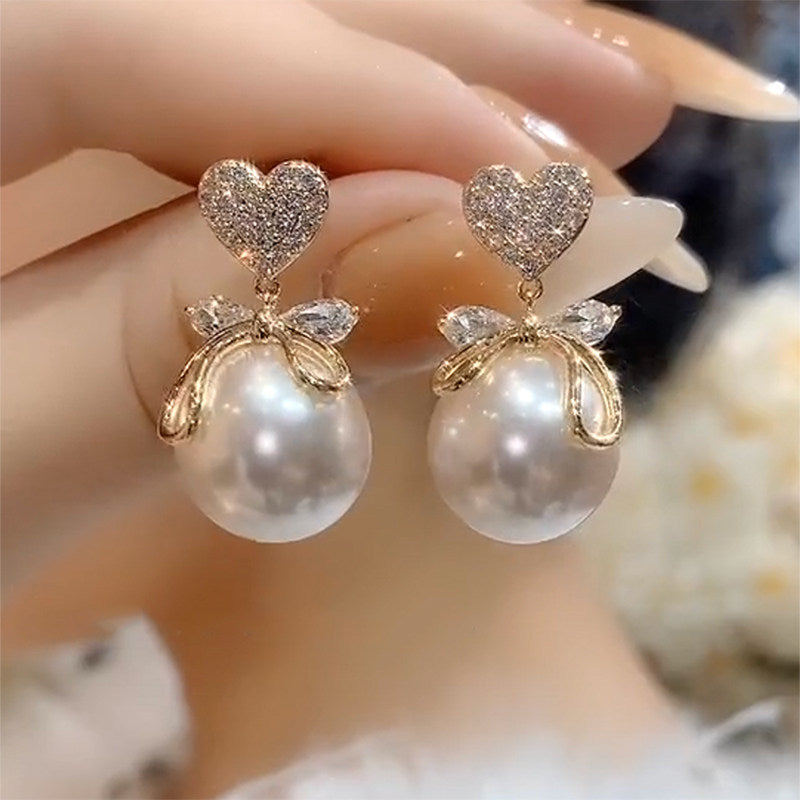 Heart Shape Alloy Stud Earrings With Copper Posts, Sweet Style For Women In Gold