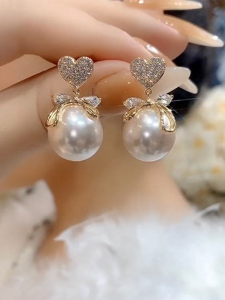 Heart Shape Alloy Stud Earrings With Copper Posts, Sweet Style For Women In Gold