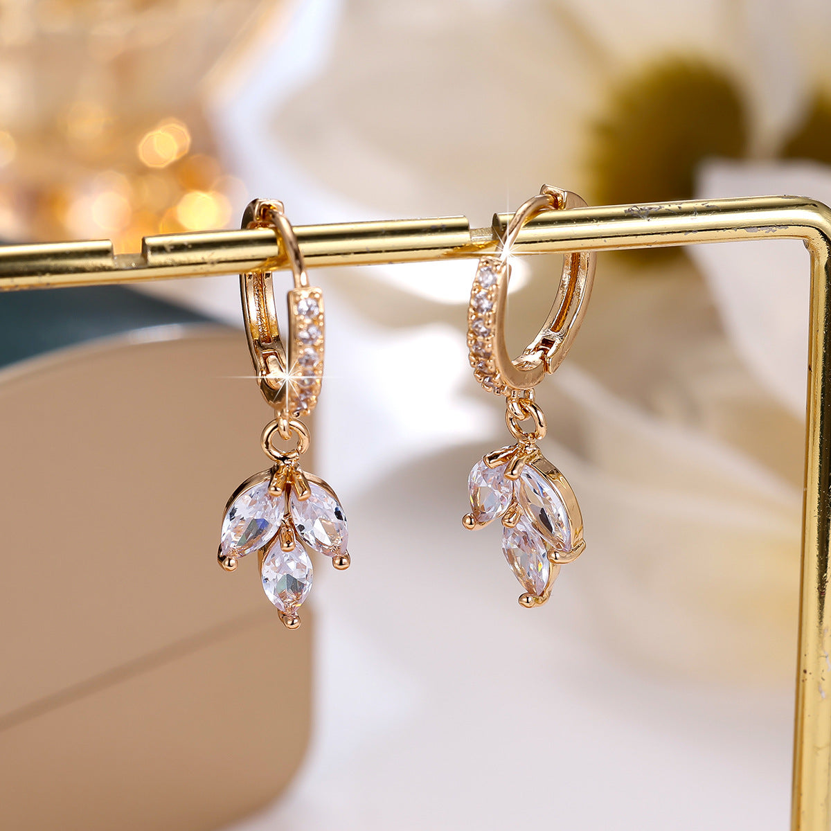 Leaves Earrings For Women With Copper Ear Pins, Electroplated Gold Plating And Zircon Inlay