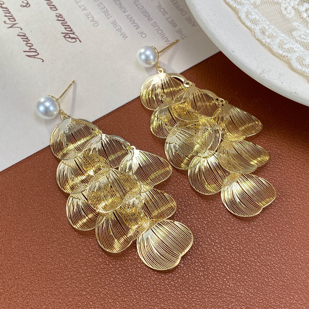Exaggerated Leaves Tassel Drop Earrings For Women With Copper Ear Pins And Real Gold Plated Finish