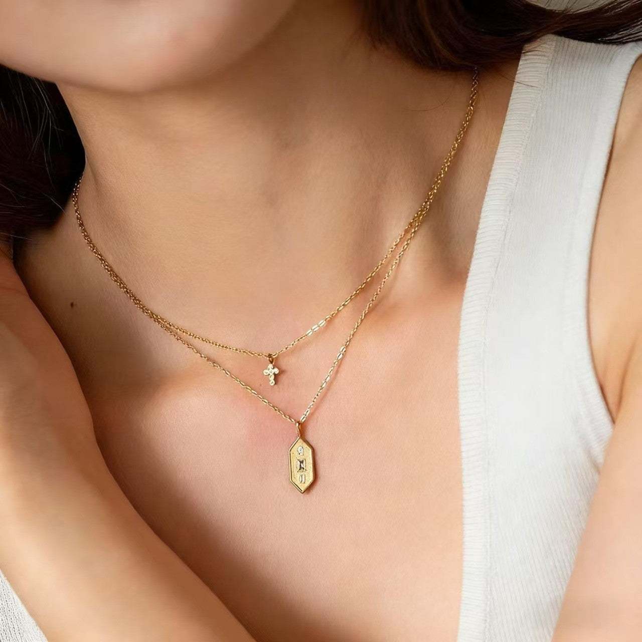 Copper Cross Pendant Necklace For Women With Zircon Inlay And Cable Chain