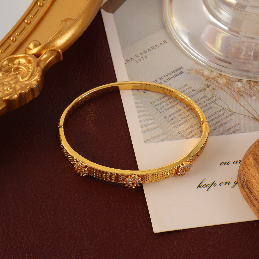 Elegant Flowers Brushed Copper Bangle For Women With Electroplated Gold Plating And Gem Inlay