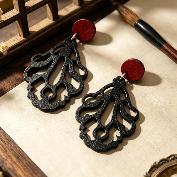 Bohemian Dyed Black Wood Leaves Earrings With Iron Ear Pins For Women