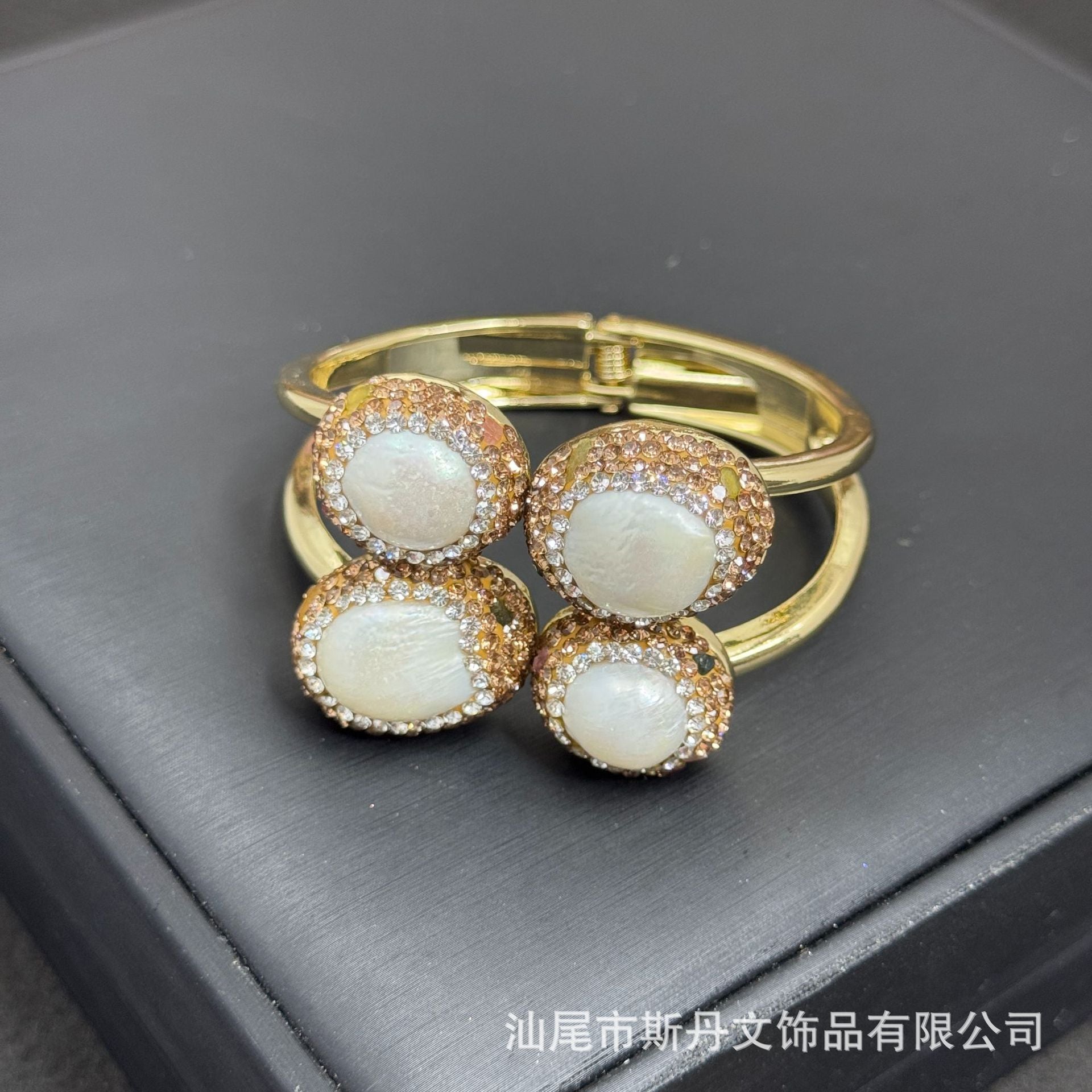 Asymmetrical Baroque Style Bangle With Baroque Pearl Inlay, Zinc Alloy, Featuring Stretch Adjustable Closure