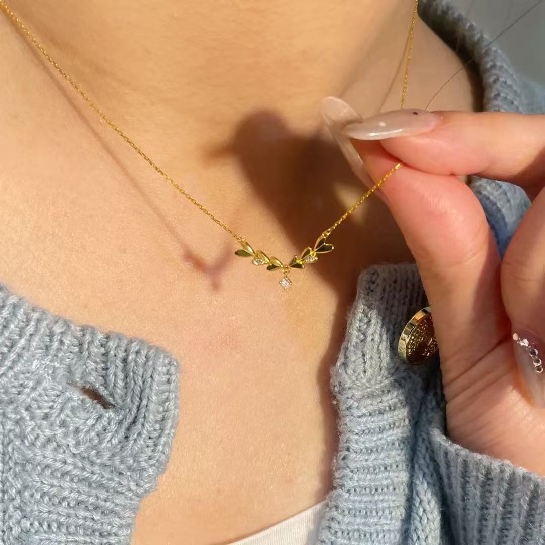 Heart Shape Gold Necklace For Women With Electroplated Copper Pendant And Cable Chain
