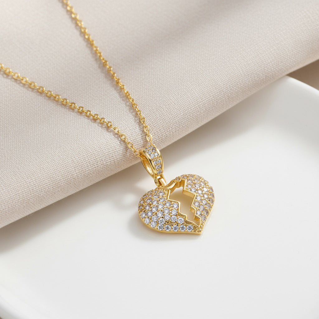 Heart Shape Gold Choker Necklace For Women With Real Gold Plated Copper And Rhinestone Inlay On Cable Chain