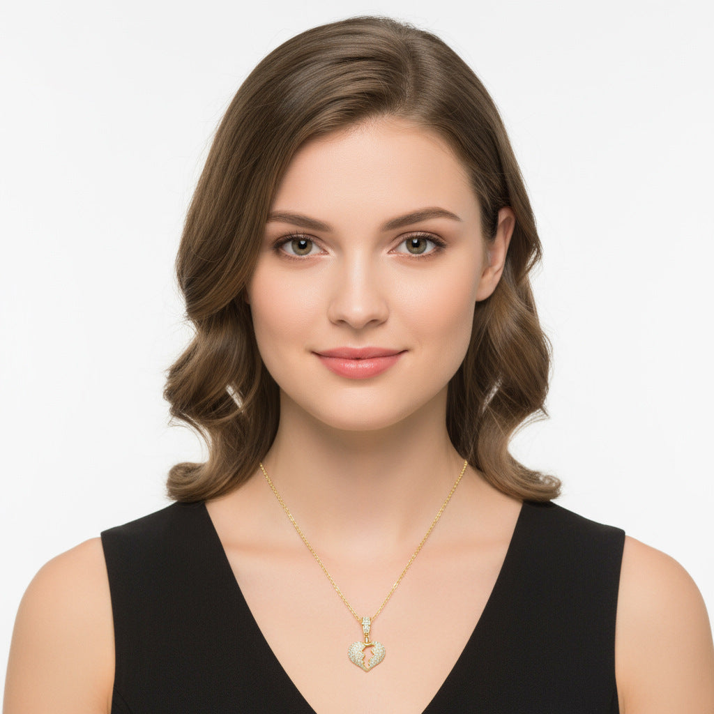 Heart Shape Gold Choker Necklace For Women With Real Gold Plated Copper And Rhinestone Inlay On Cable Chain