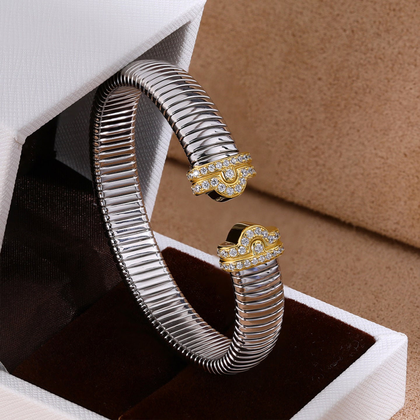 Luxurious Oval Inlay Bangle For Women In 925 Sterling Silver With Electroplated Gold Plating