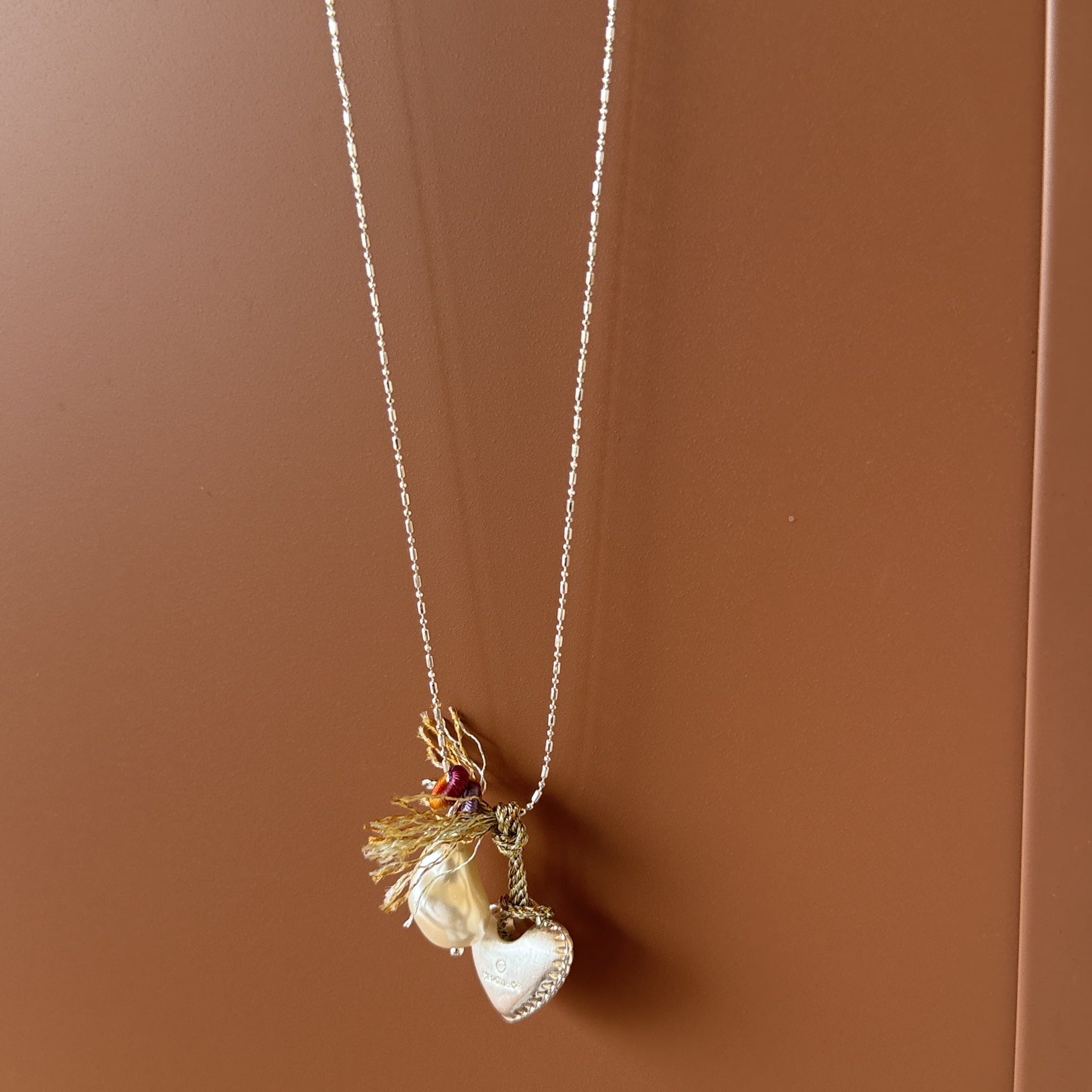 New Style Heart Shape Braid Necklace For Women In Silver Featuring Copper Pendant Material