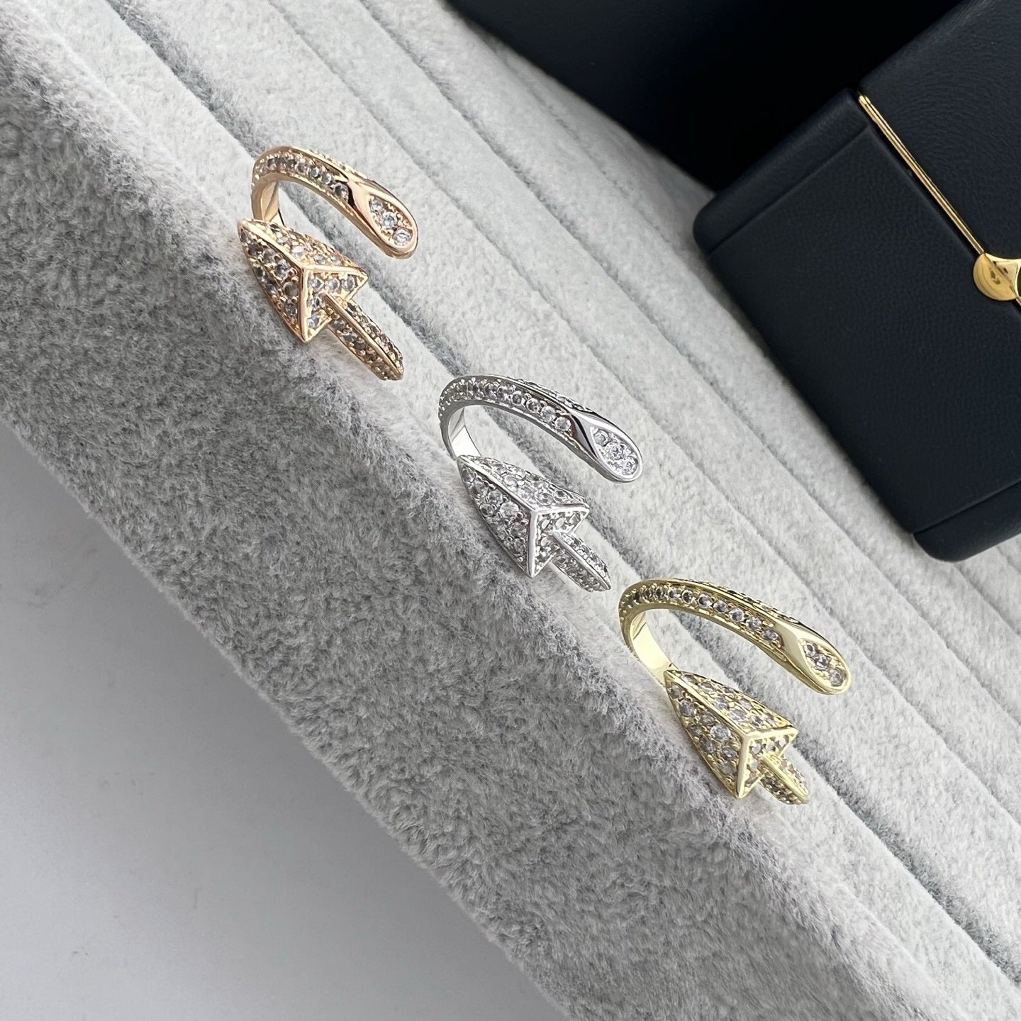 Arrow Open Ring For Women In Rose Gold V Gold With Rhinestones Inlay