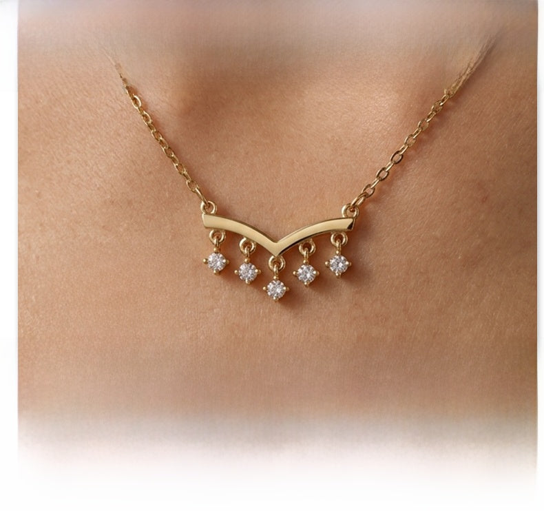 Gold Letter Pendant Necklace For Women With PVD Coated 304 Stainless Steel And Rhinestones On Cable Chain