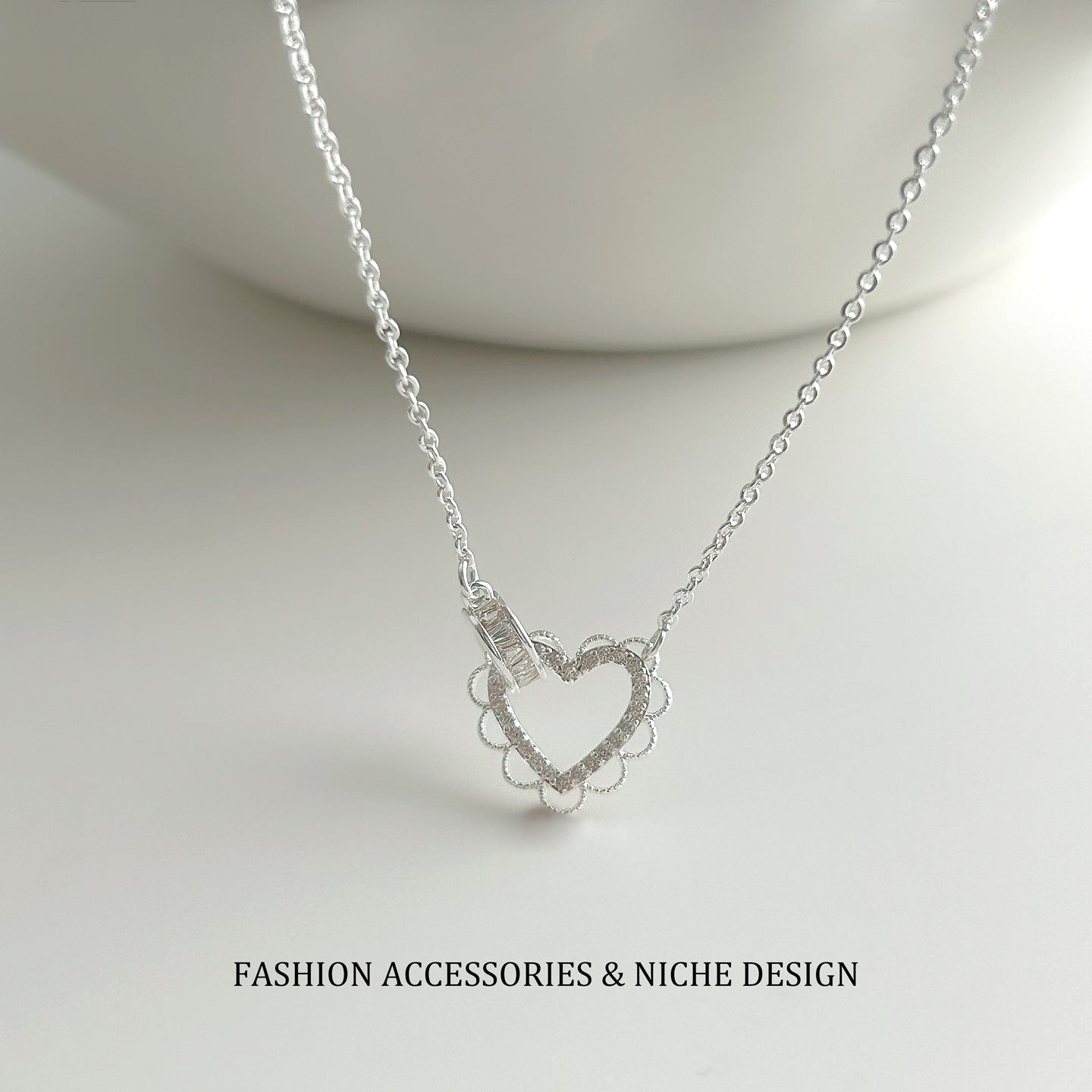 Elegant Lace Necklace For Women Featuring Electroplated Copper Pendant In Stylish Design