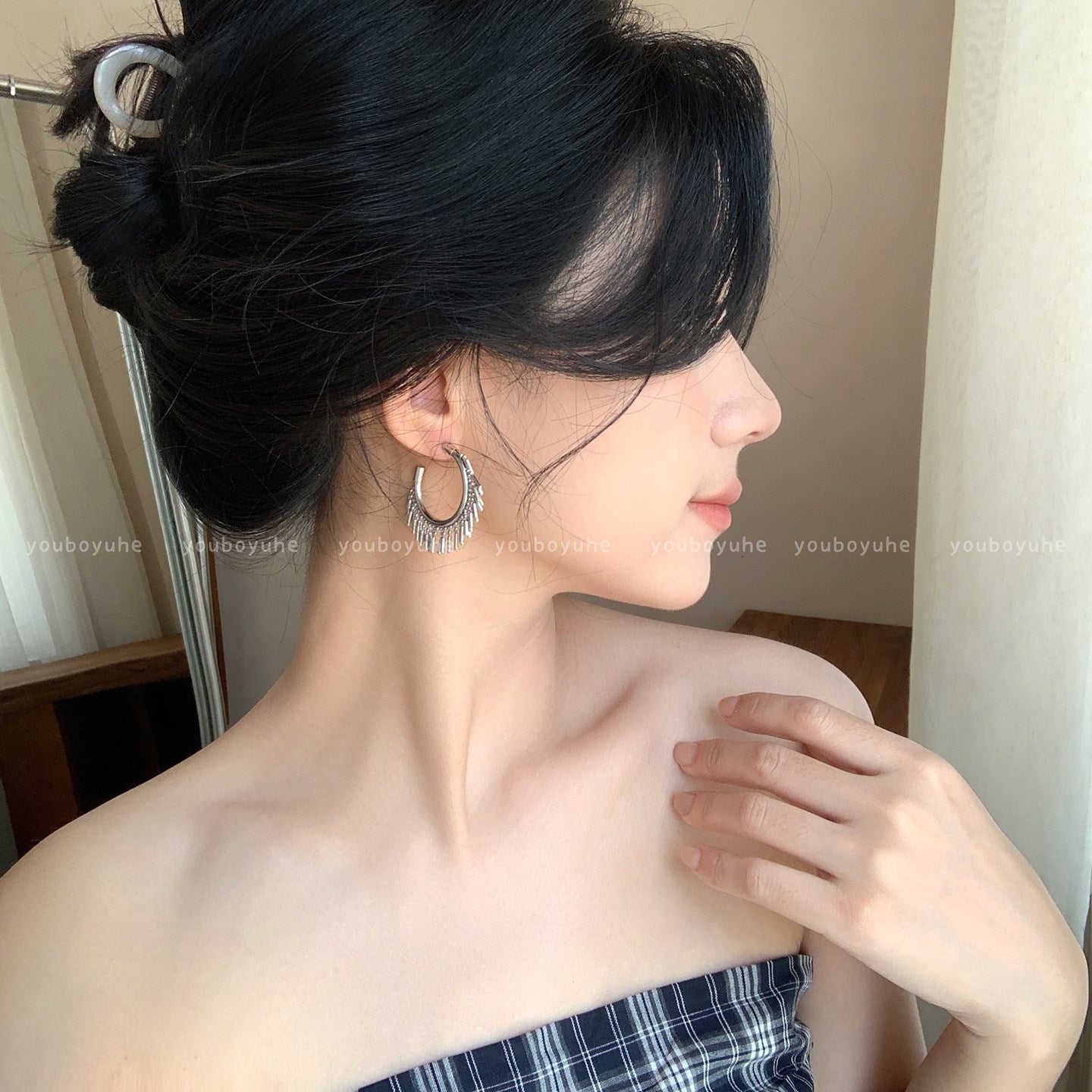 Ethnic Style Gold Tassel Earrings For Women With Copper Studs, Metal Craft