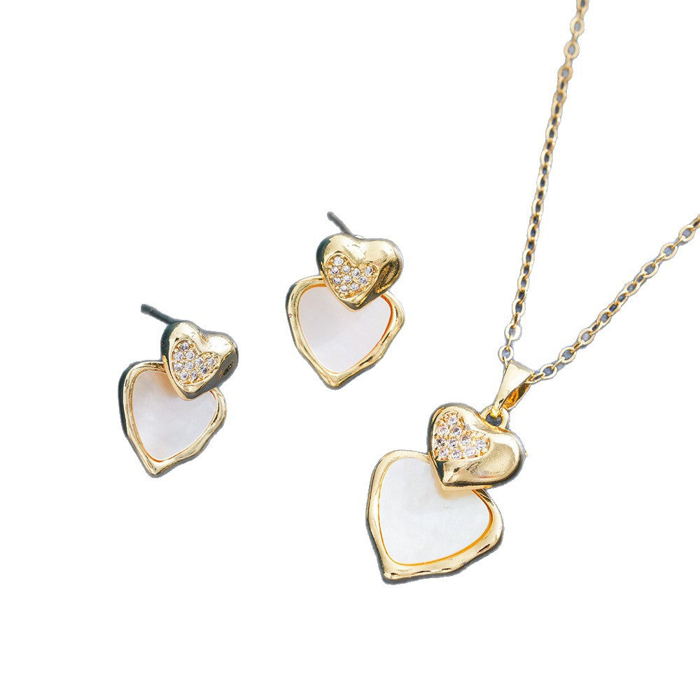 Sweet Heart Shape Necklace For Women In Gold With Waterproof Non Tarnish Titanium Steel And Zircon Inlay, Featuring Cable Chain