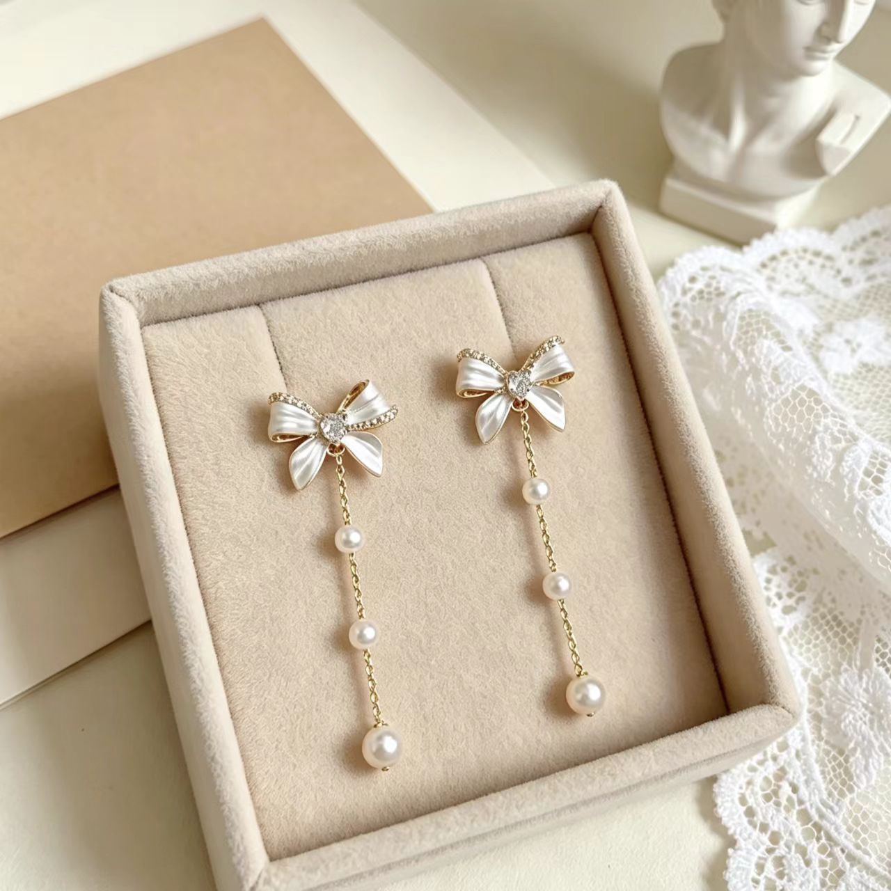 Sweet Style Bow Tie Drop Earrings For Women With Tassel Craft, Electroplated Copper And Artificial Pearl Inlay