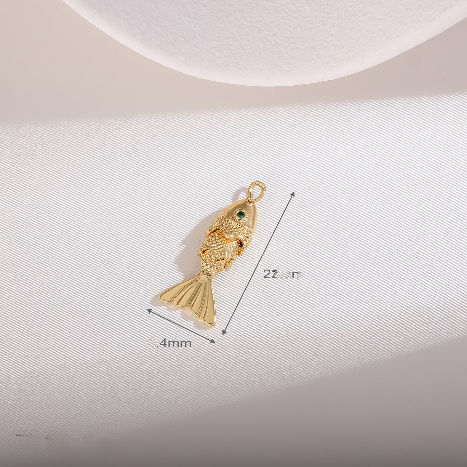 Copper Fish Pendant Electroplated With 18K Real Gold Plated And Zircon Inlay, Commute Style Jewelry Accessory