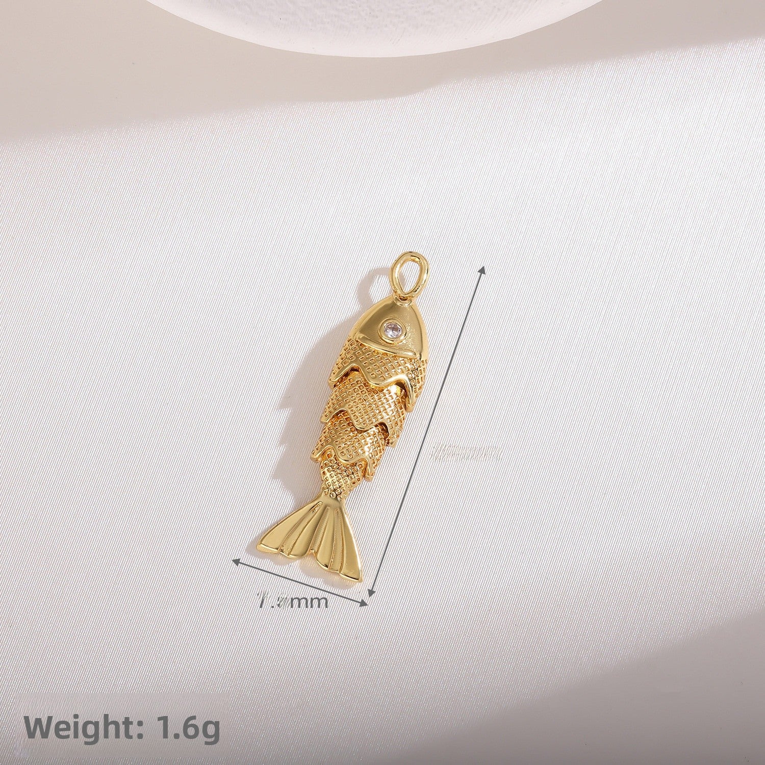 Copper Fish Pendant Electroplated With 18K Real Gold Plated And Zircon Inlay, Commute Style Jewelry Accessory