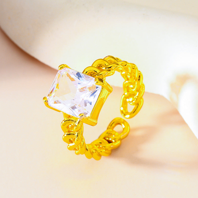 Heart Shape Simple Style Women's Ring In Brass With Golden Electroplated Finish And Artificial Diamond Inlay