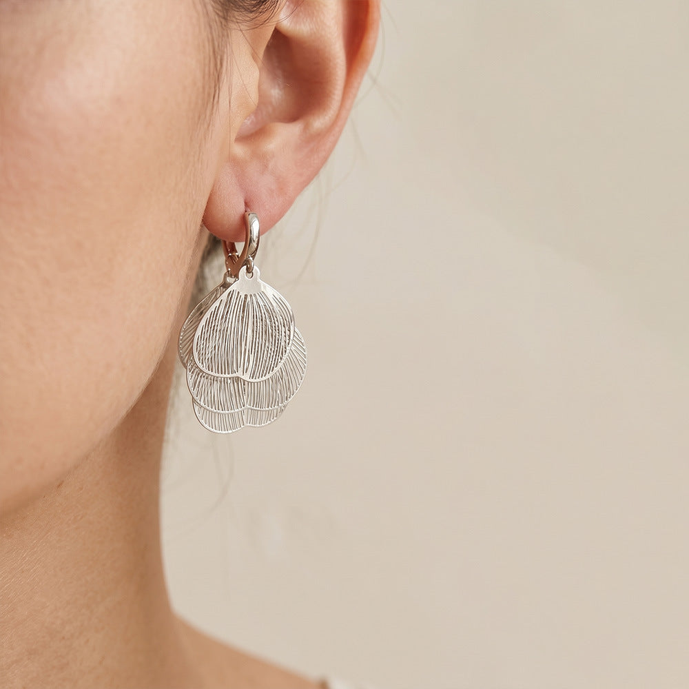 Ginkgo Leaf Tassel Earrings For Women In Gold Featuring Copper Ear Pins