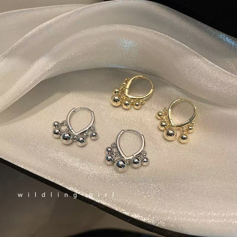 Novelty Circle Tassel Earrings For Women In Gold Zinc Alloy Featuring Unique Design