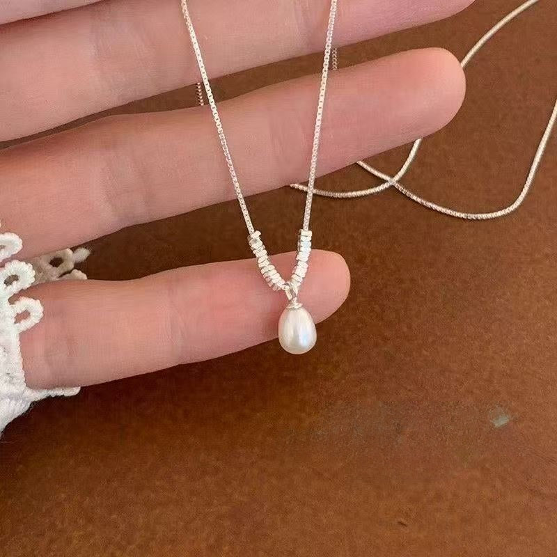 Elegant Silver Pearl Necklace For Adults With Imitation Pearl Pendant And Copper Box Chain
