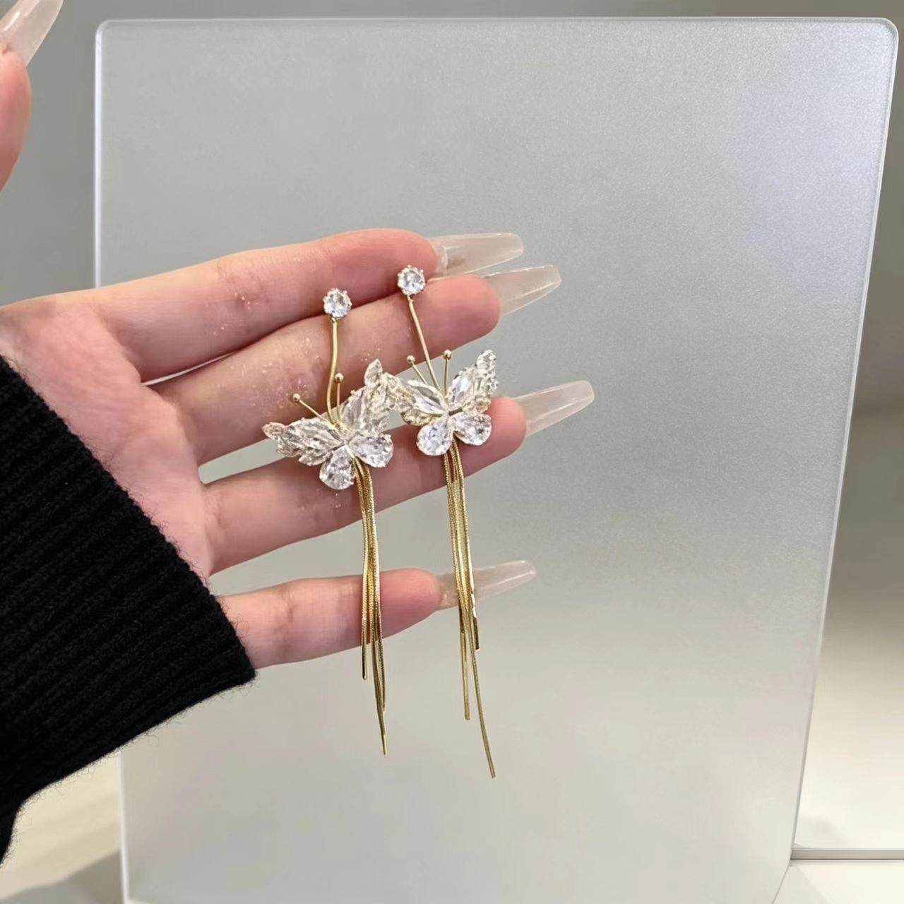 Butterfly Earrings For Women In Silver With Zircon Inlay, Featuring Copper Posts And Sweet Style